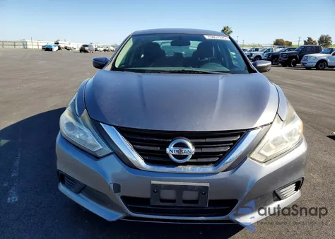 2017 Nissan Altima 2.5 z USA, uszkodzony, nr VIN 1N4AL3AP6HN355008
